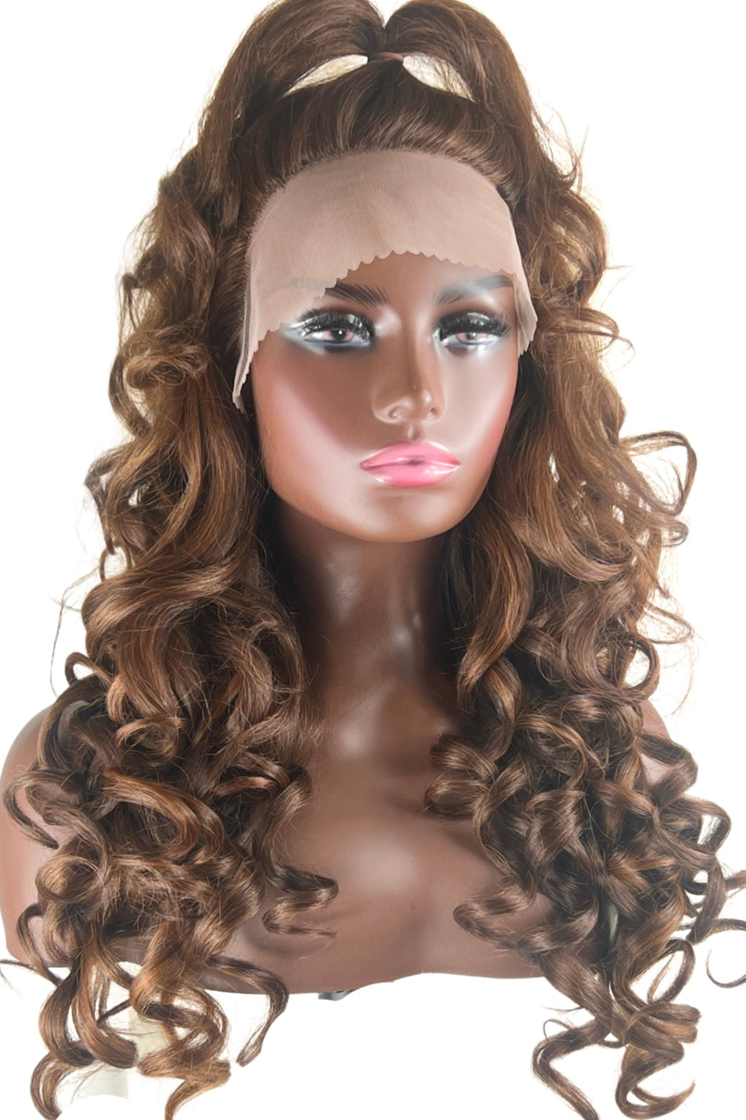 Loose curls in Brown